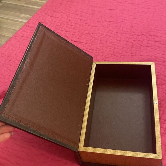 Z Gallerie Elegant Brown book  Decorative Box - Picture 5 of 10